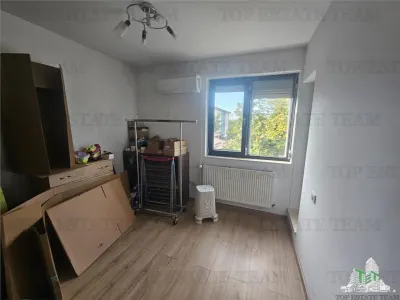 Casa mobilata 4 camere langa metrou in Drumul Taberei - foto 5