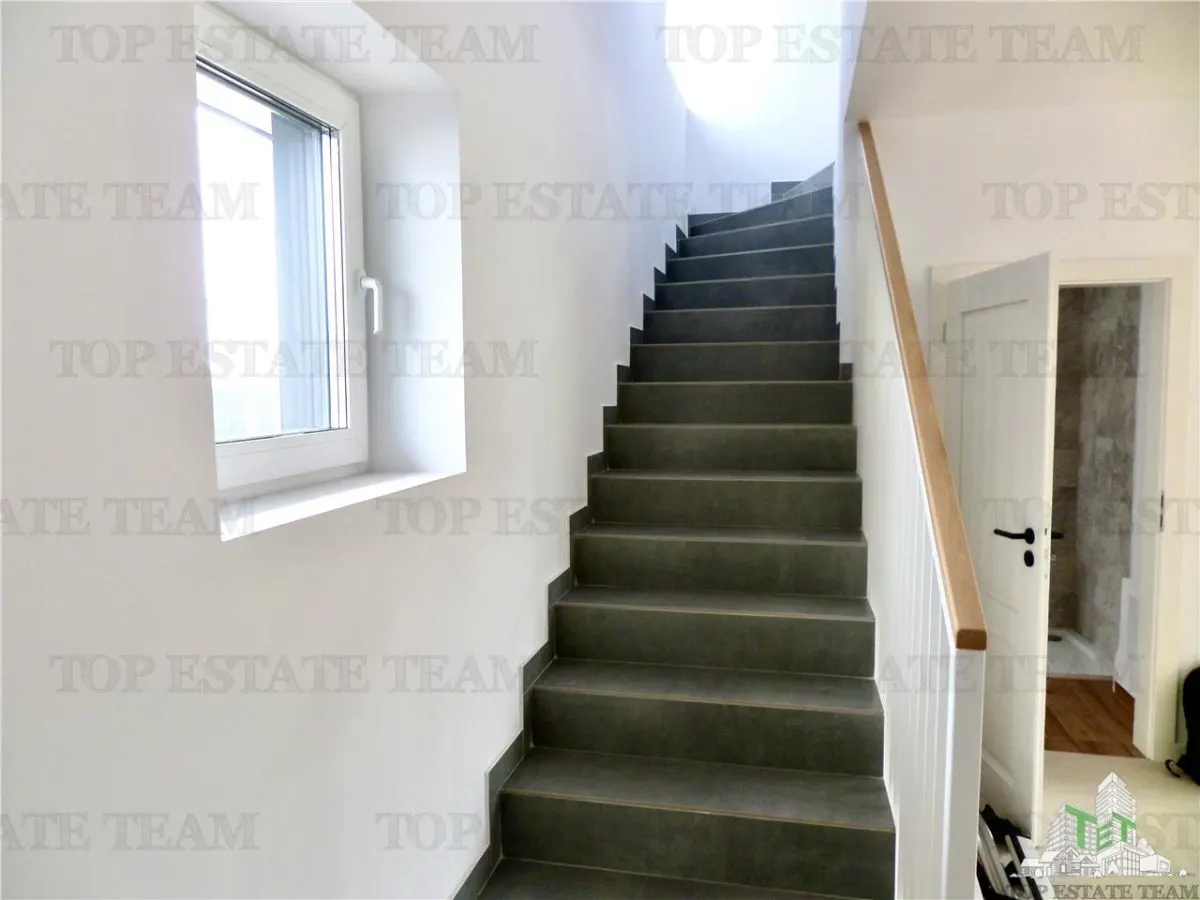 Vila Premium de vanzare in Bucuresti Pipera | curte privata | loc de parcare | Persoana Fizica fara TVA - foto 13
