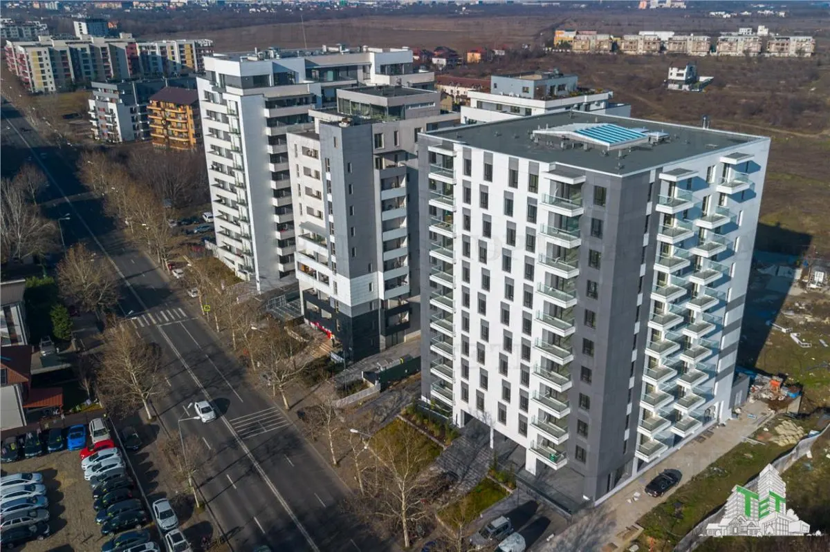 Apartament 3 camere cu terasa 20 mp - foto 1