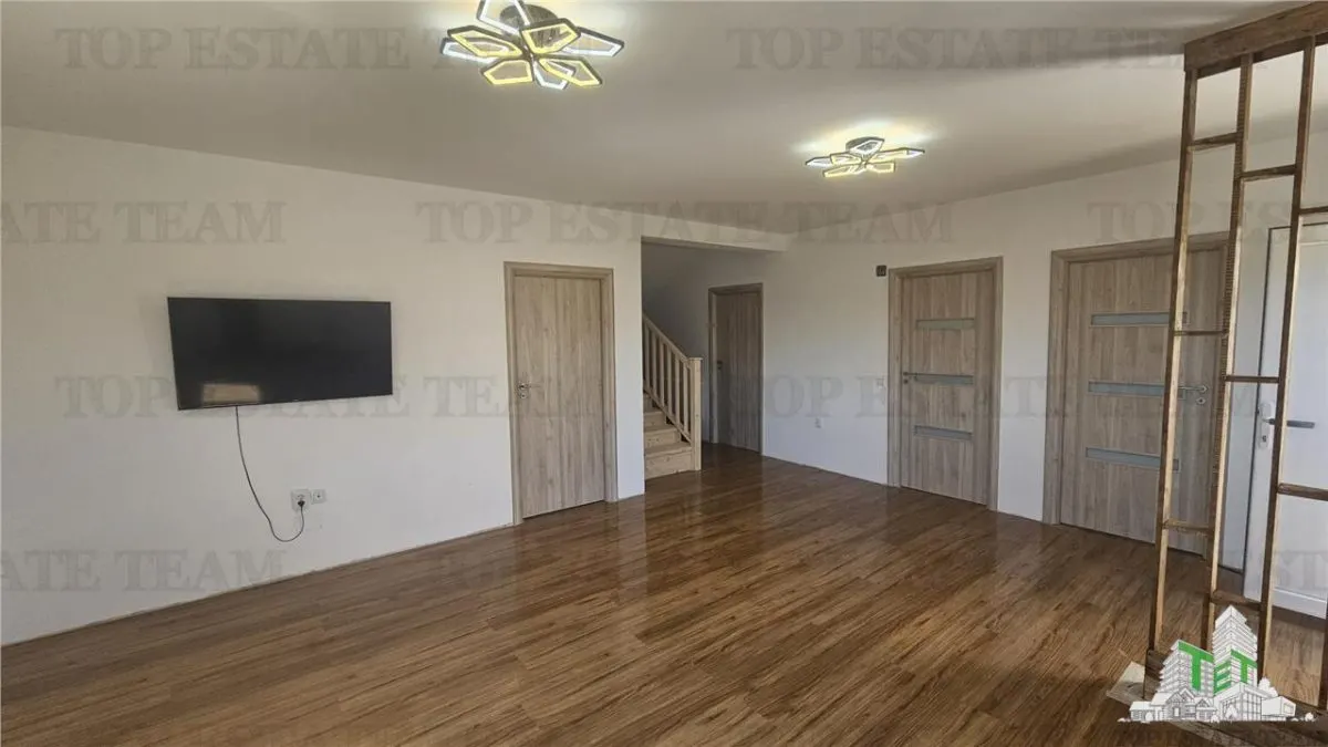 Vila 6 camere cu teren 500mp in Ciorogarla (posibilitate rate) - foto 2