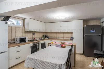 Vila moderna, structura din beton - Piata Muncii | Pretabila locuinta sau birouri - foto 7