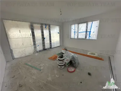 Vila cocheta cu 3 camere, dormitor matrimonall,  incalzire in pardoseala, terasa superba, si pod spatios, Calea Bucuresti , 15 minute de  metrou Pacii - foto 6