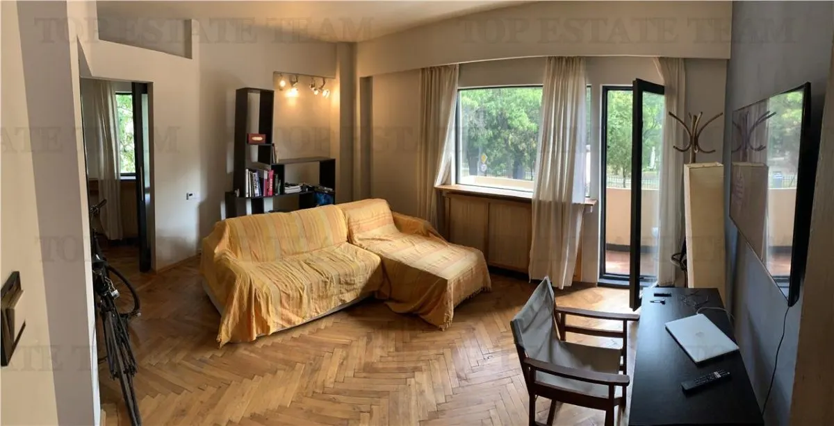 Apartament cu 2 camere de vanzare, Parc Cismigiu, centrala si balcon - foto 3
