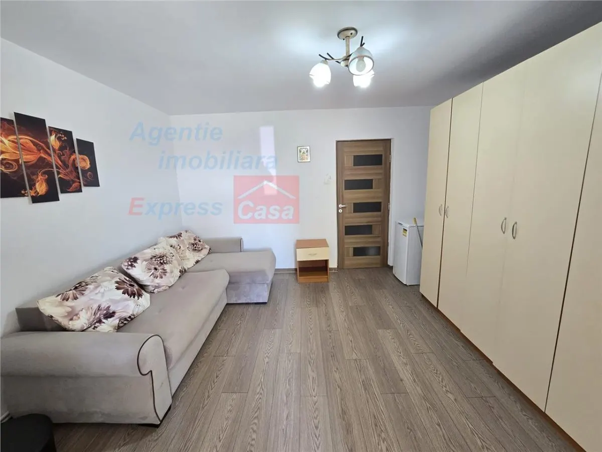 Garsoniera de inchiriat â€“ Tatarasi, zona 2 Baieti, etaj intermediar - foto 2