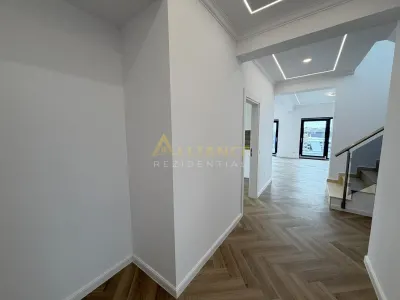 Vila individuala P+1E cu finisaje de lux || 4 camere 3 bai || 540mp teren - foto 11