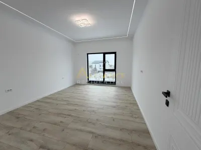 Vila individuala P+1E cu finisaje de lux || 4 camere 3 bai || 540mp teren - foto 4
