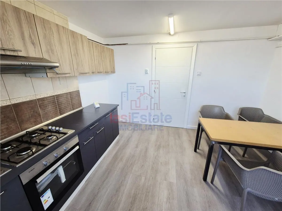 Apartament cu 3 camere de vanzare - foto 10