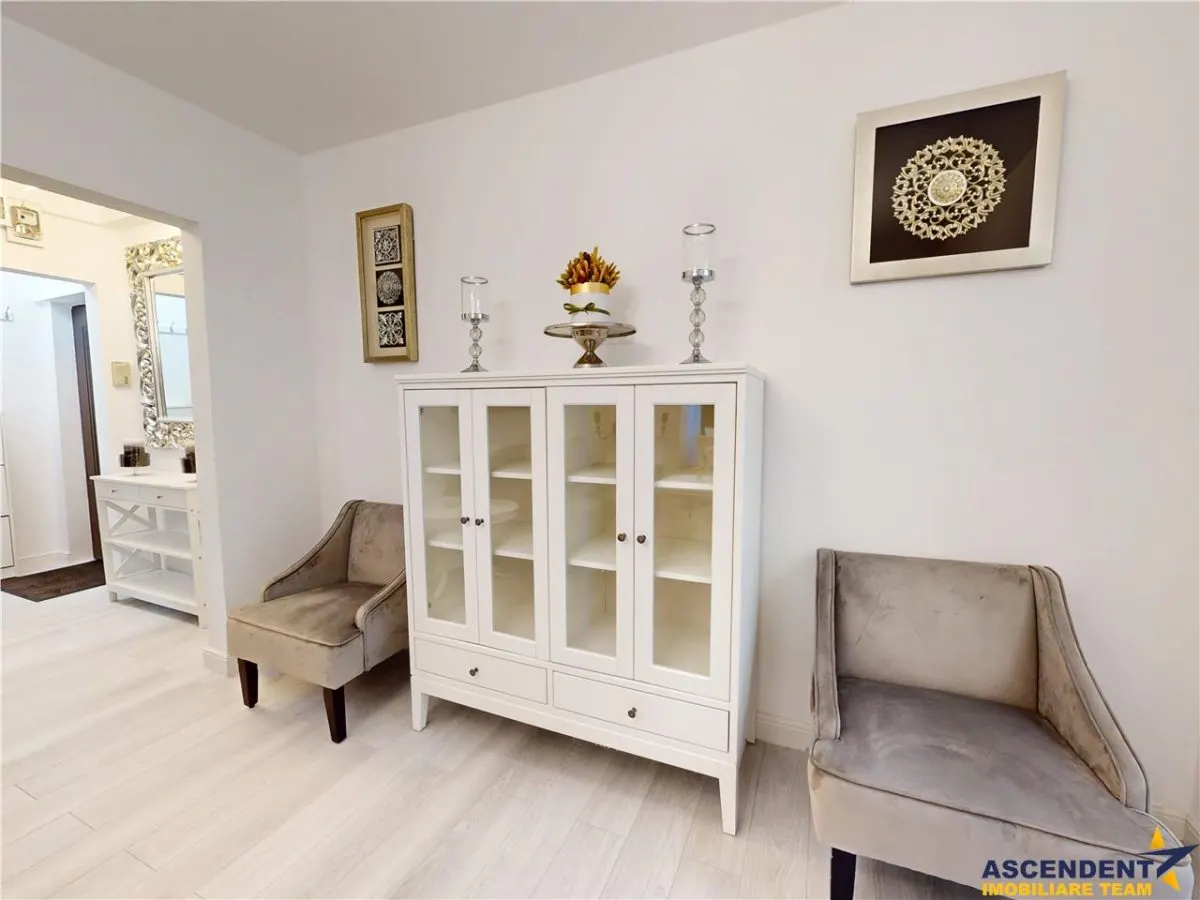 Prima inchiriere! Eleganta si simplitate - Centrul Civic, renovat complet, etaj intermediar, design cu detalii unice - foto 5