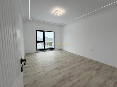 Vila individuala P+1E cu finisaje de lux - 4 camere 3 bai - 540mp teren - foto 3