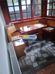 Vanzare  imobil   parter + 1 E zona  Valenii de Munte - foto 2