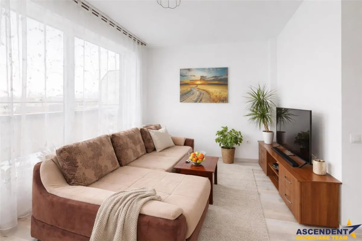 Pe 2 niveluri, Penthouse modern la bulevard, parcare, boxa, Tractorul Nou, Brasov - foto 1