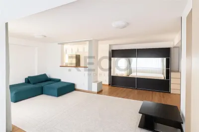 RECO Apartament 3 camere, zona Nufarul, etaj 5/8, lift, 60 mp utili - foto 2