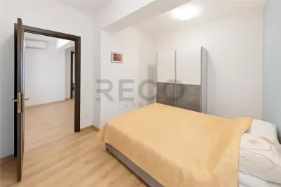 RECO Apartament 3 camere, zona Nufarul, etaj 5/8, lift, 60 mp utili - foto 10