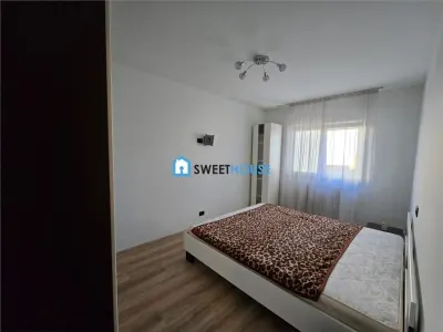 Apartament cu trei camere zona centrala - foto 5