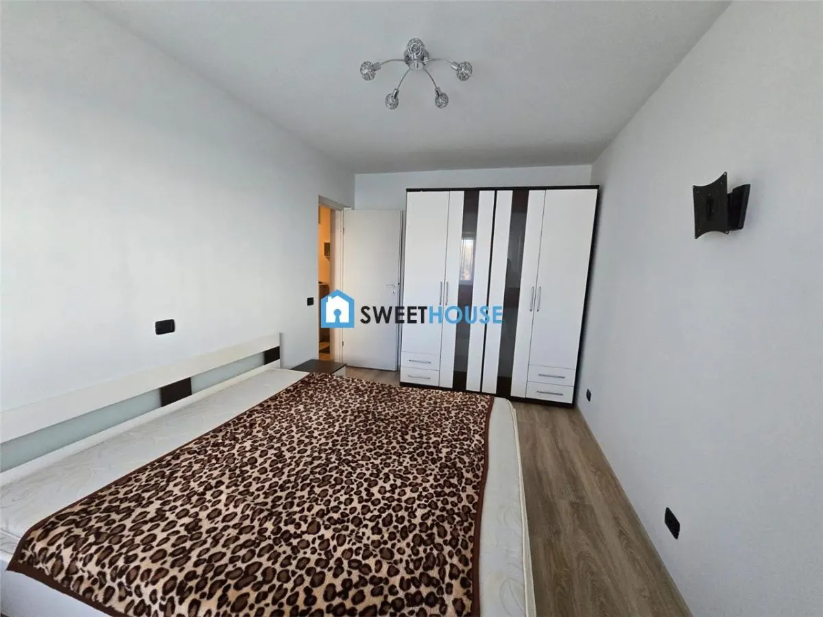 Apartament cu trei camere zona centrala - foto 7