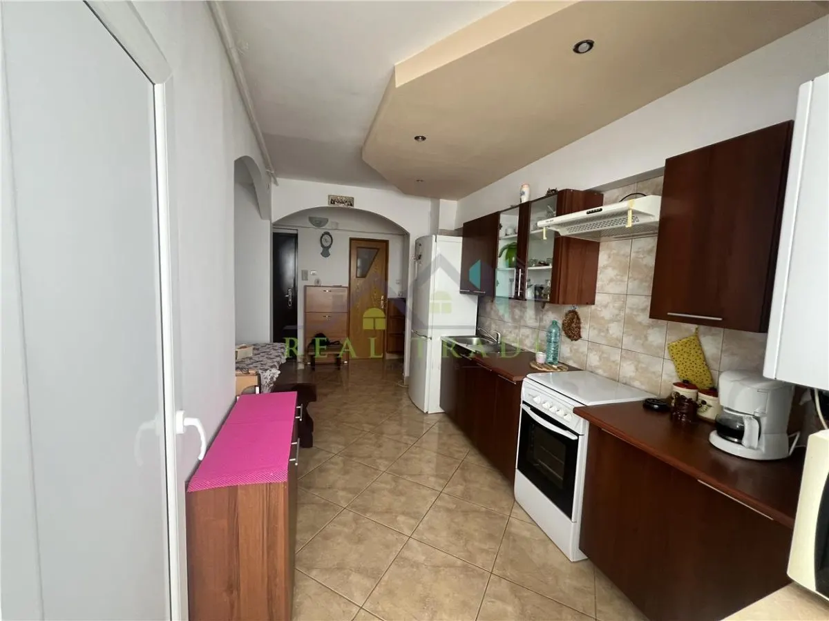 Apartament 2 camere decomandat, mobilat,  zona Astra-  Carpatilor - foto 6
