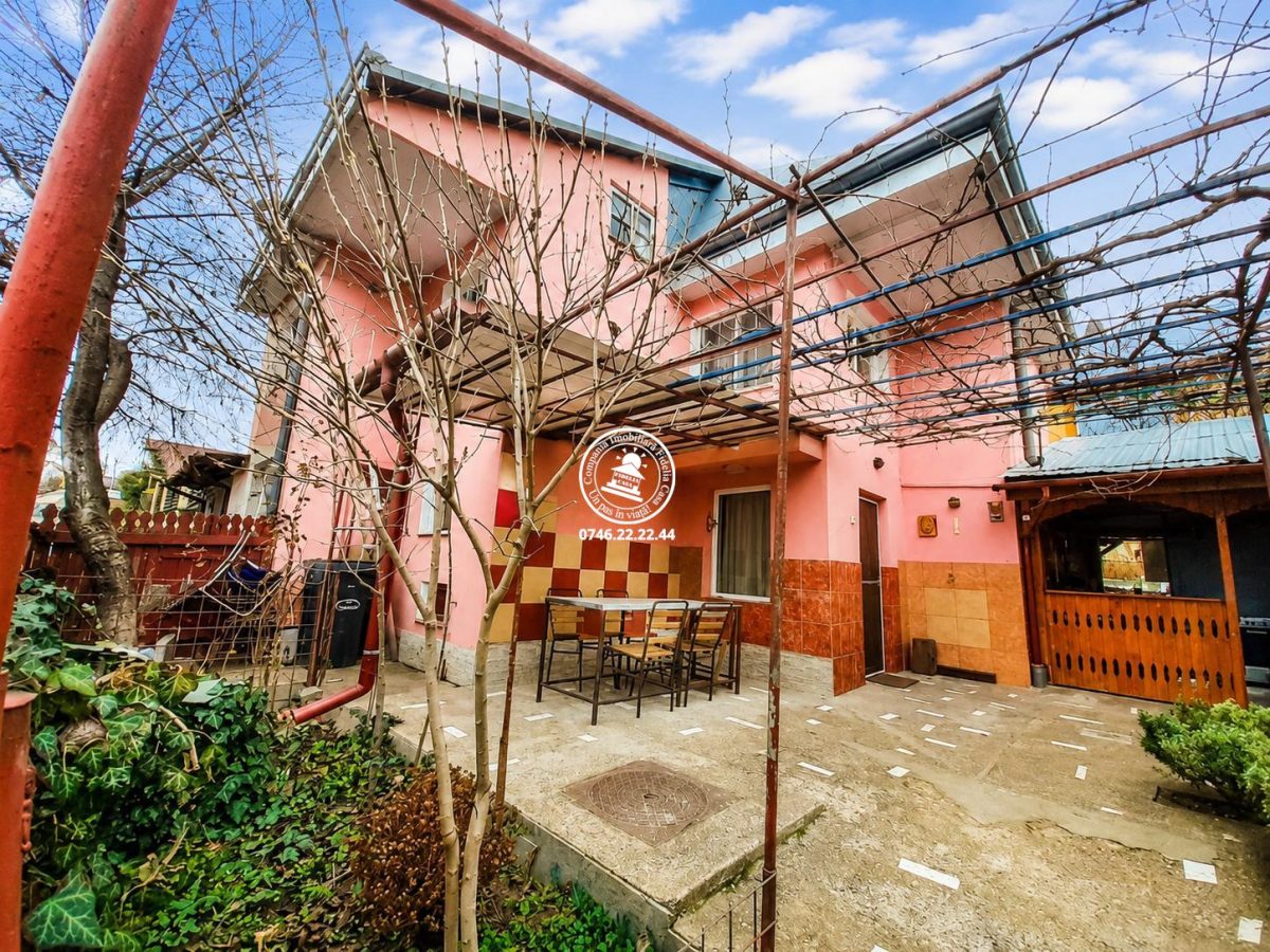 Vila  de vanzare  Moara de Vant, - Iasi