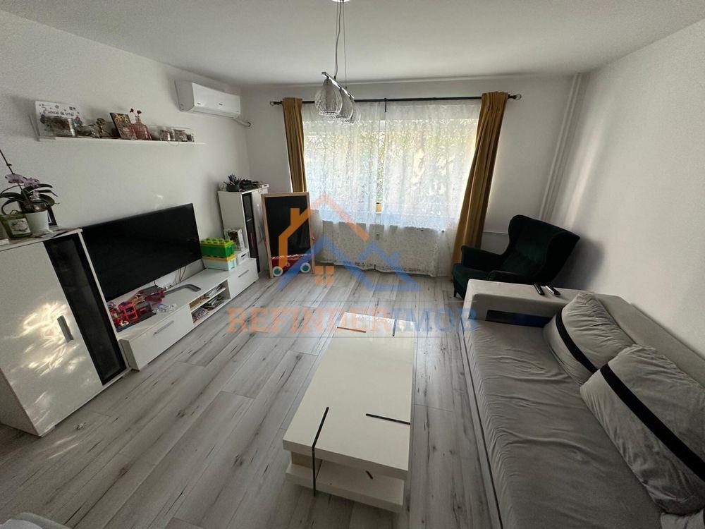 Vanzare apartament 3 camere zona Rahova - Sebastian - Bucuresti