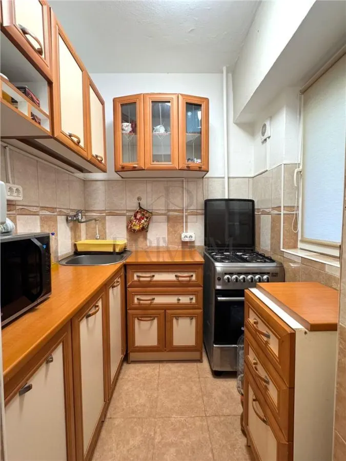 UMT - APARTAMENT 1 CAMERA - mobilat, utilat - foto 4