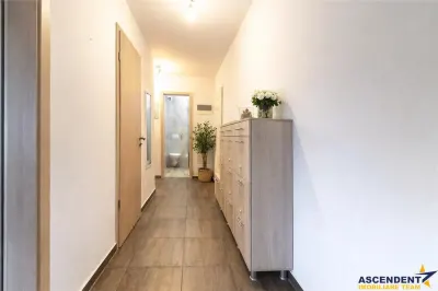 3D! Apartament 3 camere,mobilat,echipat, parcare privata,Kasper-Tractorul,Brasov. - foto 3