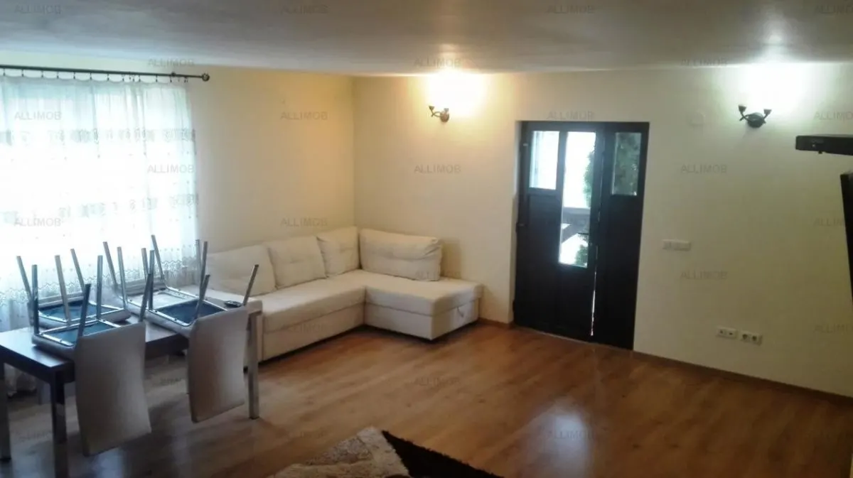 Vila 4 camere  in Bucov - foto 1