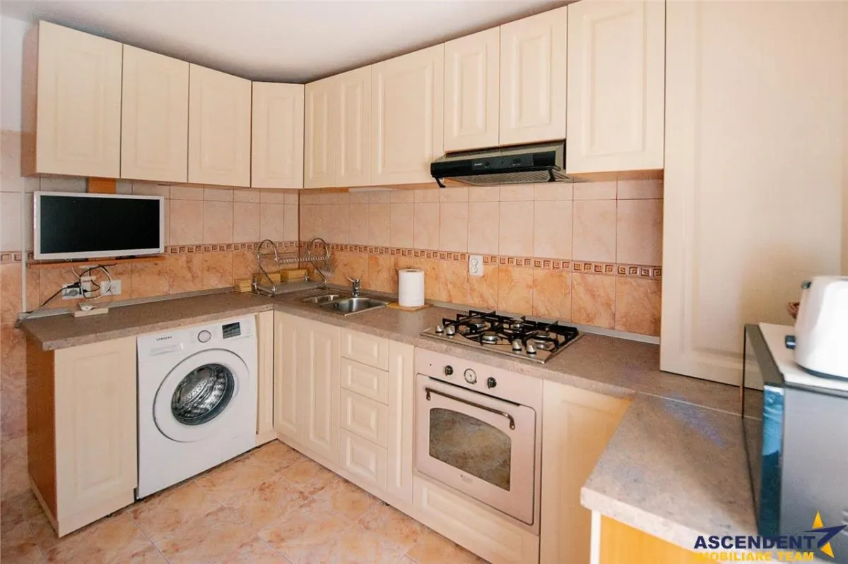 Apartament luminos cu 2 camere decomandate, Rasnov, Brasov. - foto 18
