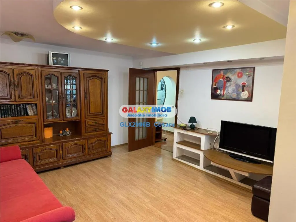 inchiriez apartament 3 camere - foto 1