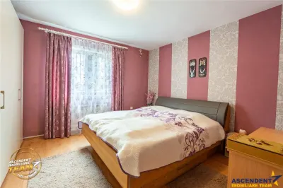 Vila ce incorporeaza anexe gospodaresti si cu potential turistic, in inima statiunii Covasna - foto 4