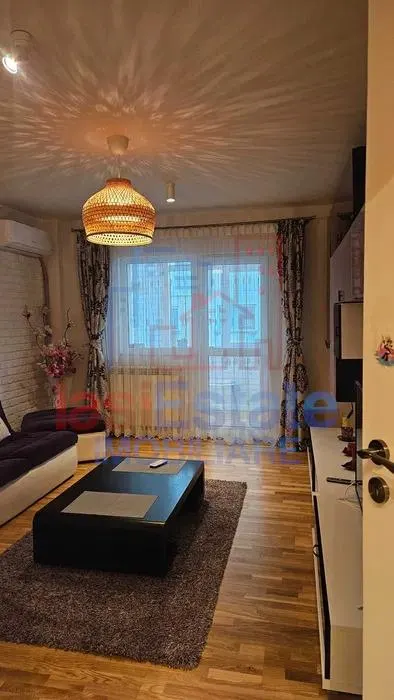 Apartament 2 Camere Nicolina - Biserica Catolica - foto 1