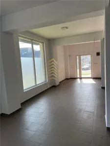 SPATIU COMERCIAL|OPORTUNITATE EXCELENTA - foto 2