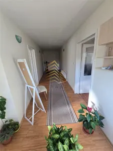 APARTAMENT LA CASA|3 CAMERE|GRADINA LA STRADA - foto 2