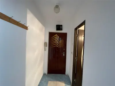 APARTAMENT CU 2 CAMERE|ZONA DECEBAL - foto 8