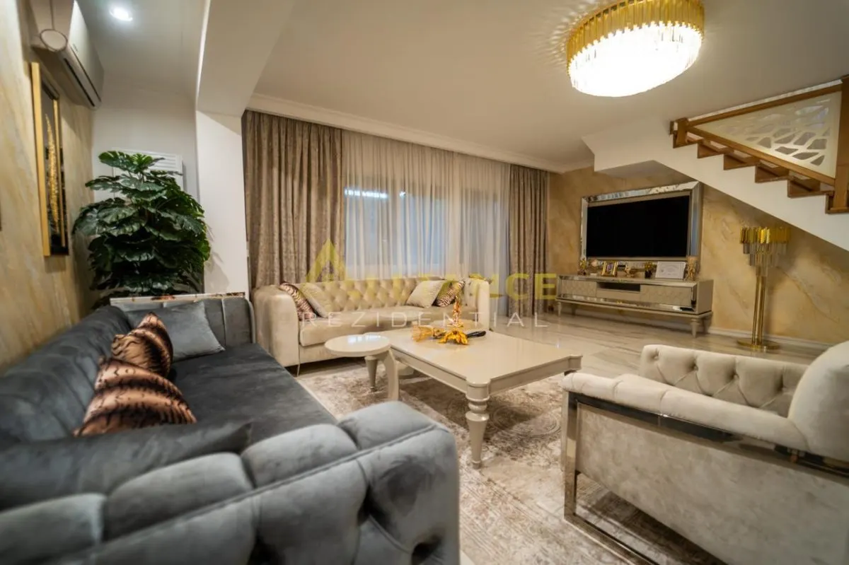 Casă tip townhouse de vânzare P+1E+M | 265 mp utili | 7 camere | terasă închisă | 3 locuri parcare - foto 3