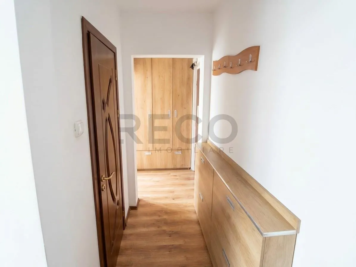 RECO Apartament cu 3 camere etaj 2 zona Velenta - foto 2