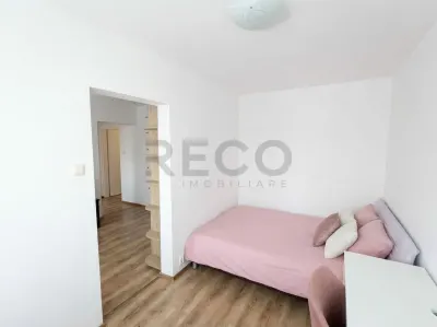 RECO Apartament cu 3 camere etaj 2 zona Velenta - foto 4