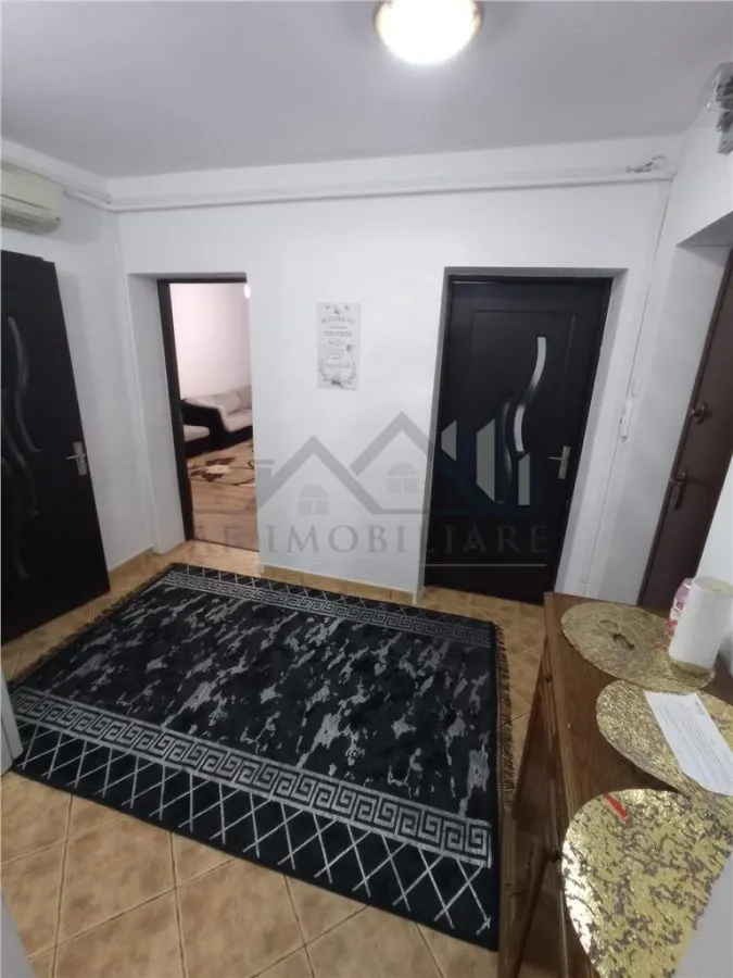 Podu Ros - langa Cresa si Scoala - Apartament 4 camere - foto 8