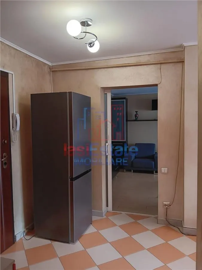 Bloc din 1990 - Bd Poitiers Etajul 1 - Apartament 3 camere - foto 13