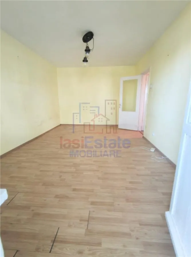 Podu Ros Apartament 2 camere Decomandat - foto 14
