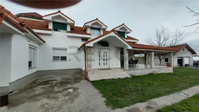 RECO Vila unica in Santion cu teren de 2200mp - foto 2