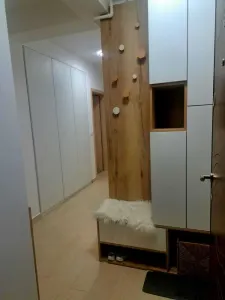 Apartament 3 camere mobilat-utilat, loc de parcare ,Tractorul -Grandis,179000 Euro - foto 3