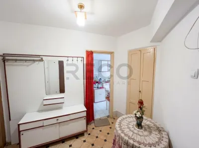 RECO, Apartament cu o camera, decomandat Zona Rogerius - foto 6