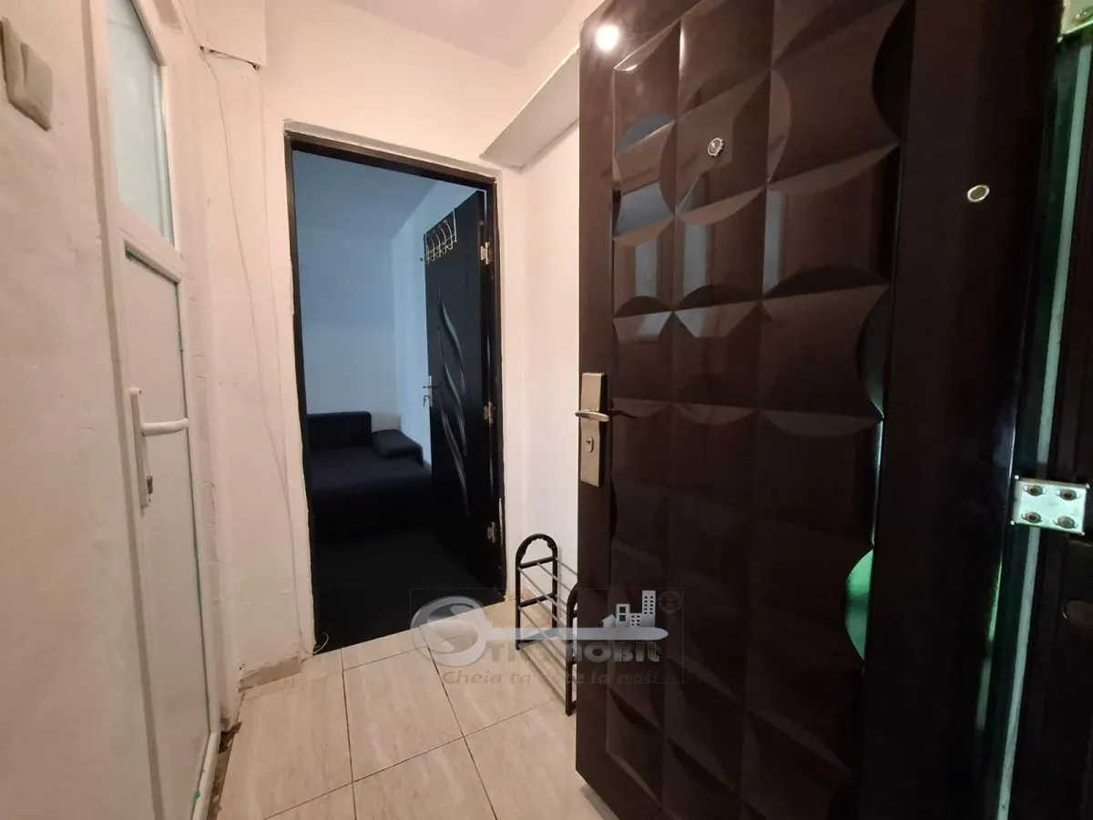 Apartament 2 camere, Podu Ros, bloc fara risc, vis a vis de Pasapoarte - foto 1