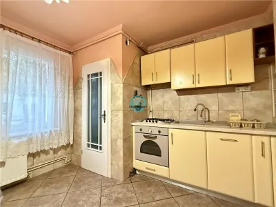Apartament cu 3 camere, mobilat si utilat in Unirii - foto 6