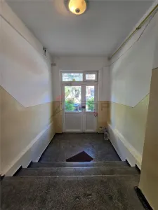 Apartament 2 camere Decomandat - etaj 2 - foto 3