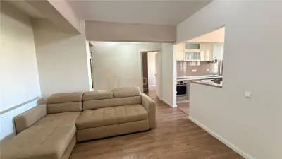 Apartament 3 camere de inchiriat, zona Bd Unirii - Baia Mare