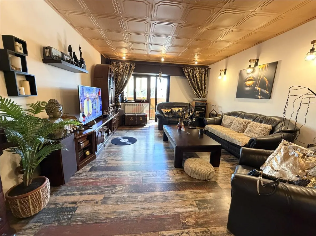 Apartament 4 camere + garaj-  Nicolina Belvedere - foto 10