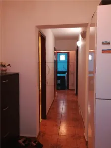 Apartament 3 camere | Dristor, str. Racari | Bloc 1985 - Bucuresti