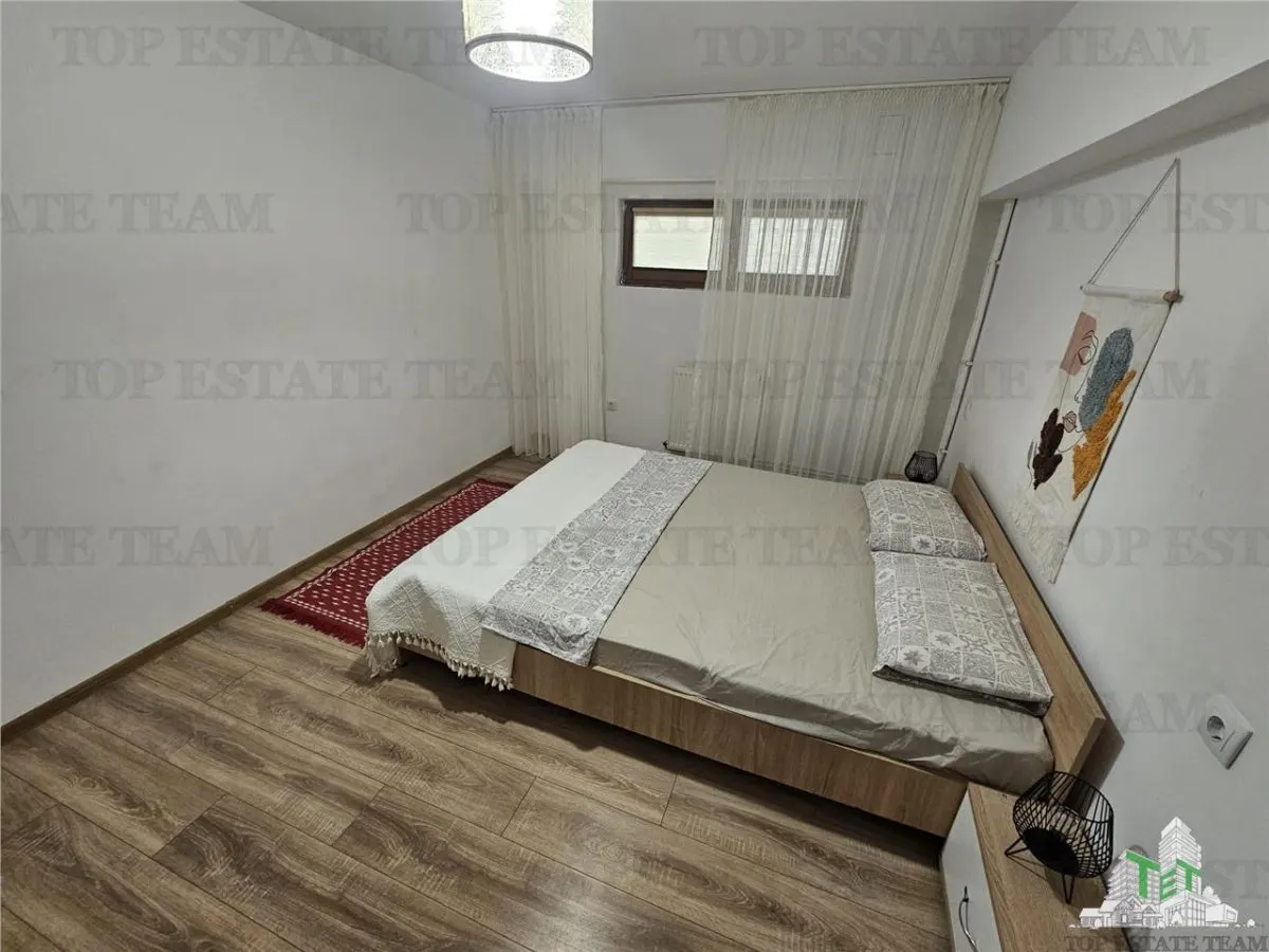 Apartament deosebit, 4 camere, 3 dormitoare - in vila cu intrare separata - o oaza de liniste in inima Constantei - foto 12