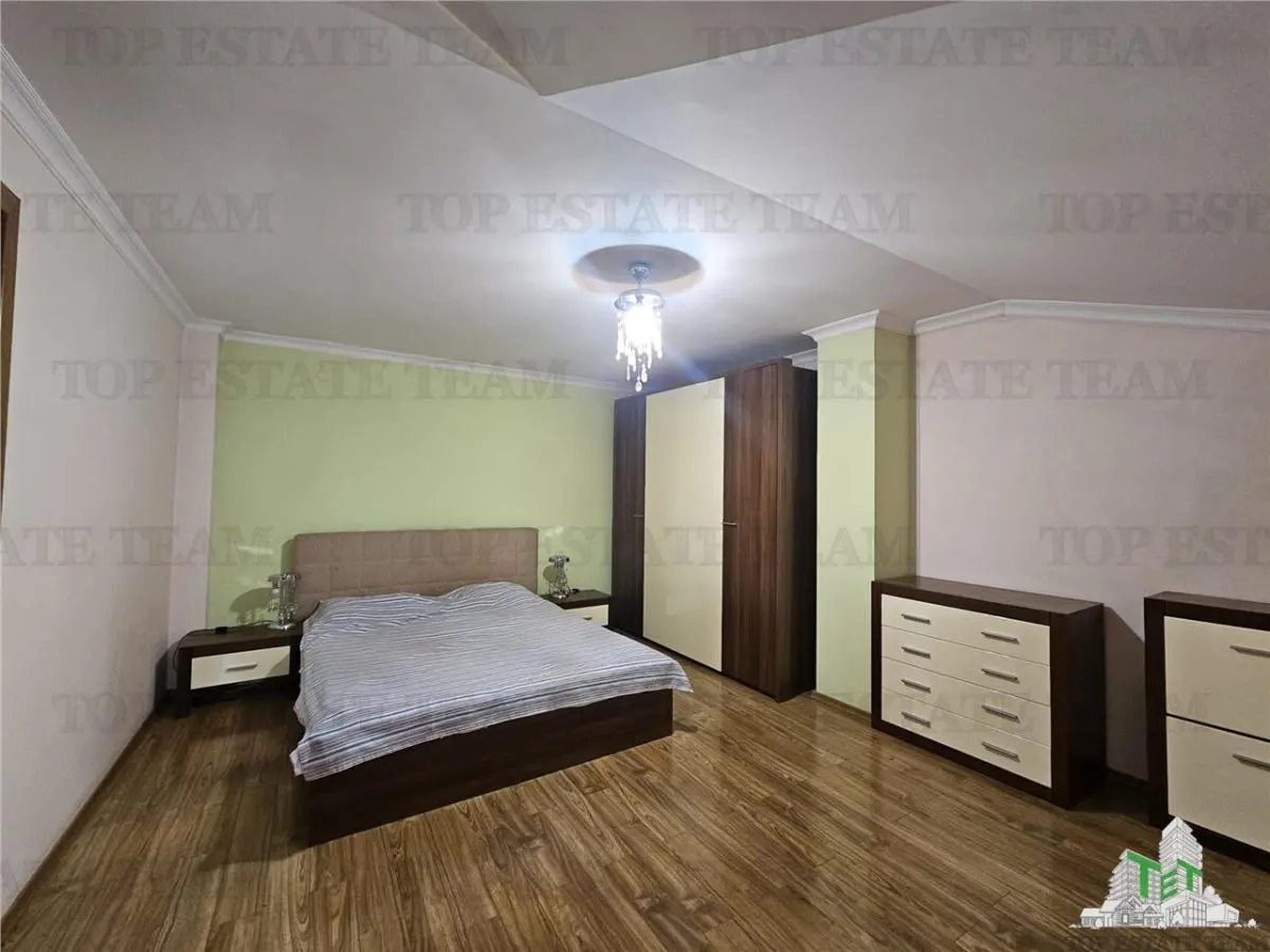 Apartament deosebit, 4 camere, in vila cu intrare separata - o oaza de liniste in inima Constantei - foto 9