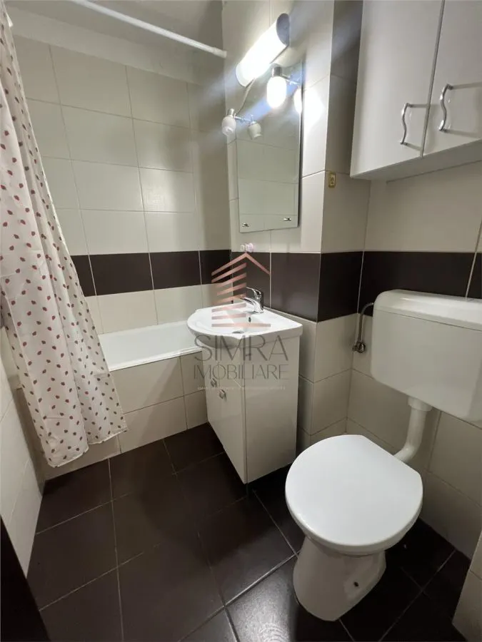 Apartament cu o camere de inchiriat - foto 8